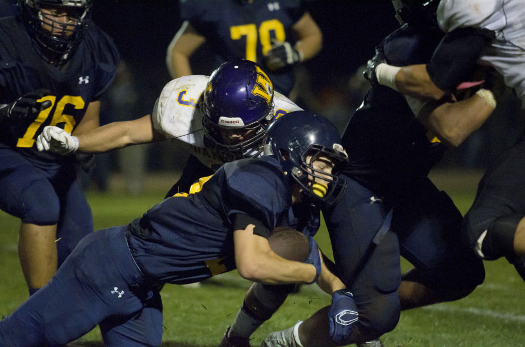 RHSvsAGfootball-7.jpg
